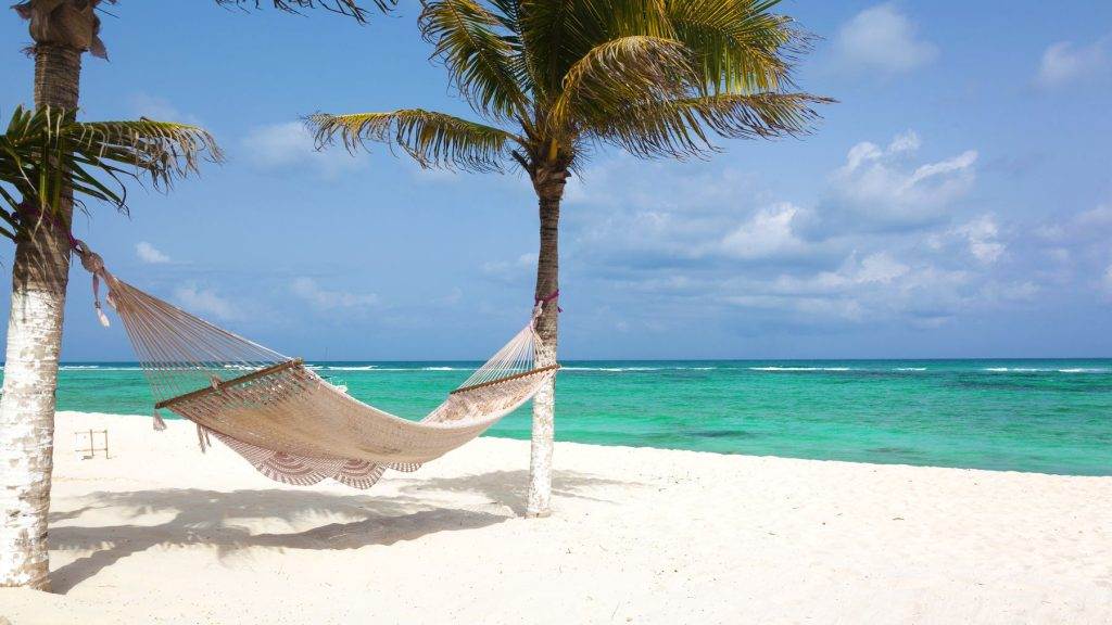 Budget Travel Tips: How to Explore the World on a Shoestring Budget Travel Tips: How to Explore the World on a Shoestring