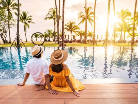 Top Hotels Recommend the Best Travel Credit Cards for Frequent Travelers